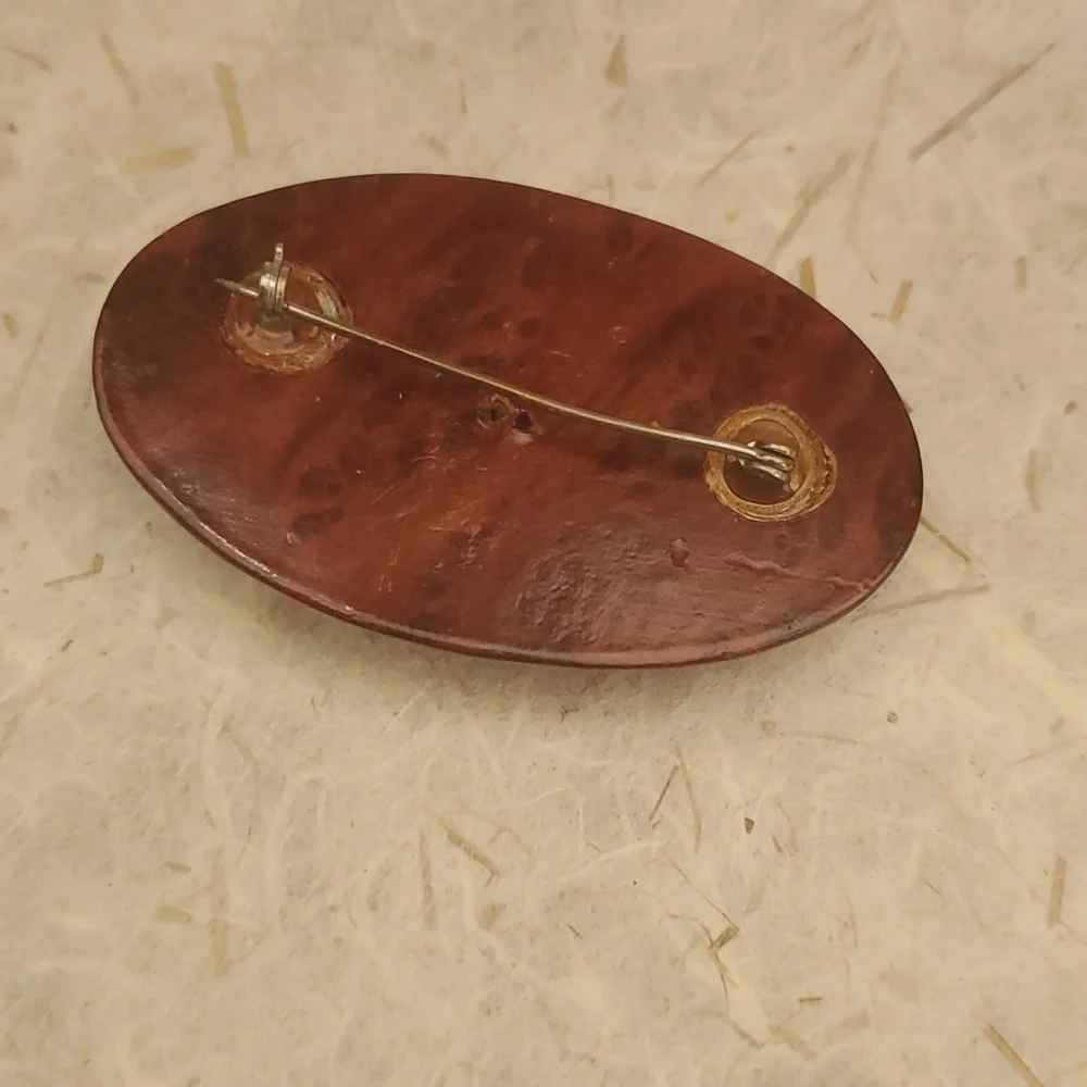 VINTAGE 1940s CARVED CELLULOID Rose FLORAL PIN BROOCH WOOD OVAL 2 1/4